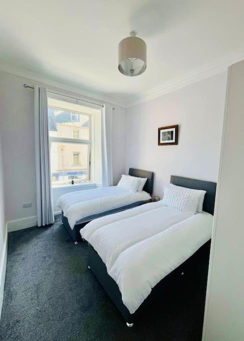 Beautiful Spacious Apartment In Town Centre Oban Ngoại thất bức ảnh